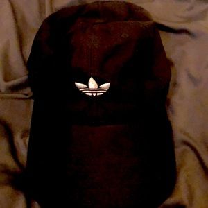 COPY - adidas Men's Originals Relaxed Modern StrapbackHat